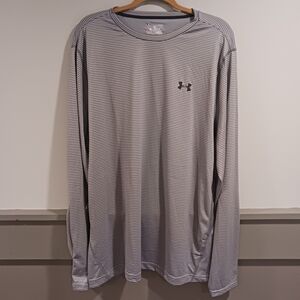 Under Armour Heat Gear Top - Size 2XL